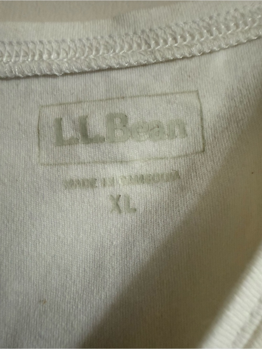 L.L. Bean White Sleeveless Crewneck Tank Top - Picture 2 of 3